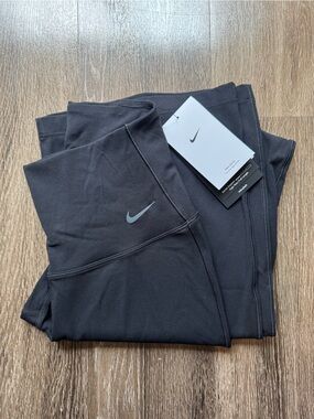 Nike Zenvy High-Waisted Flared Leggings